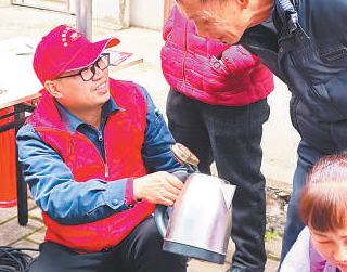 福建：“近邻党建”点亮万家 从“小家”安宁到“大家”和谐